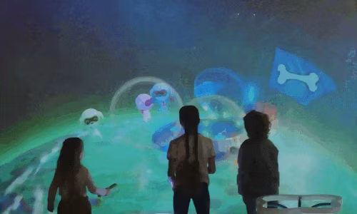 children-interacting-animated-wall-projections